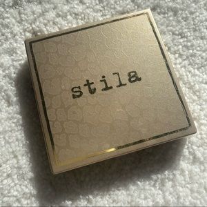 Stila Light / Medium Perfect Me Perfect Hue Eyeshadow Pallet